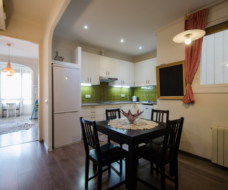 Cozy apartment, two double bedrooms in Eixample