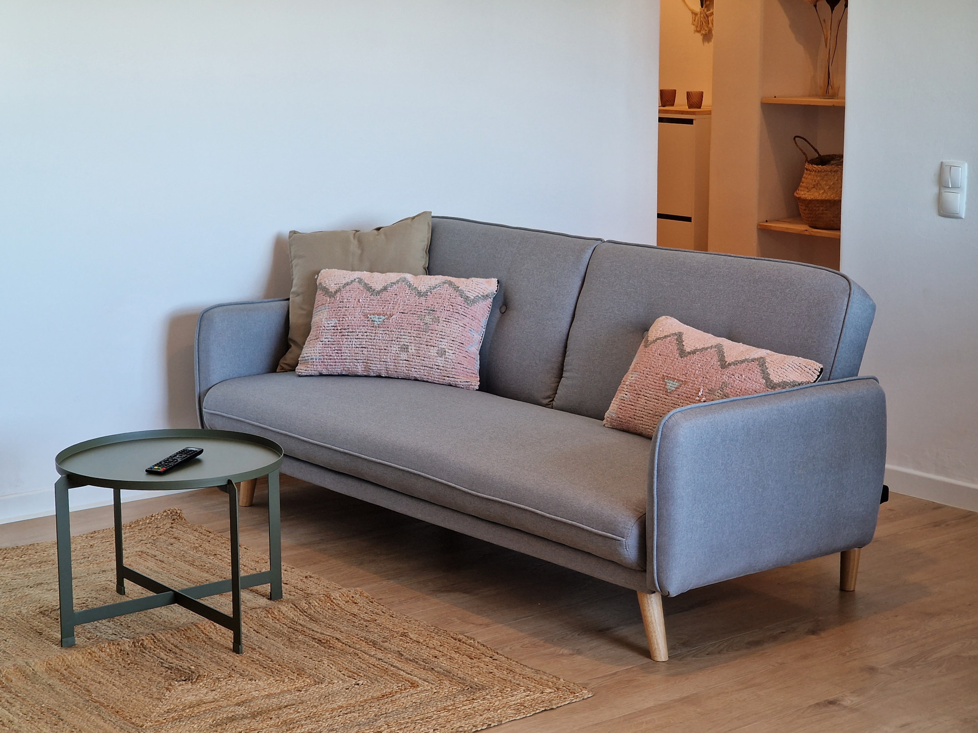 Sofa (Bed)
