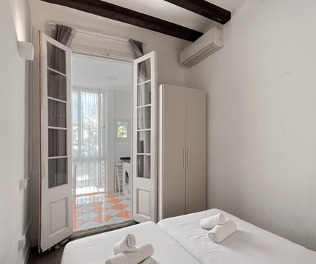 Lovely 3-Bedroom apartment in Gracia