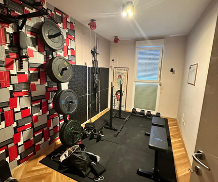 84m2 - 2 BR / 2 BA / Home GYM/Garage 2 slots Pvt.