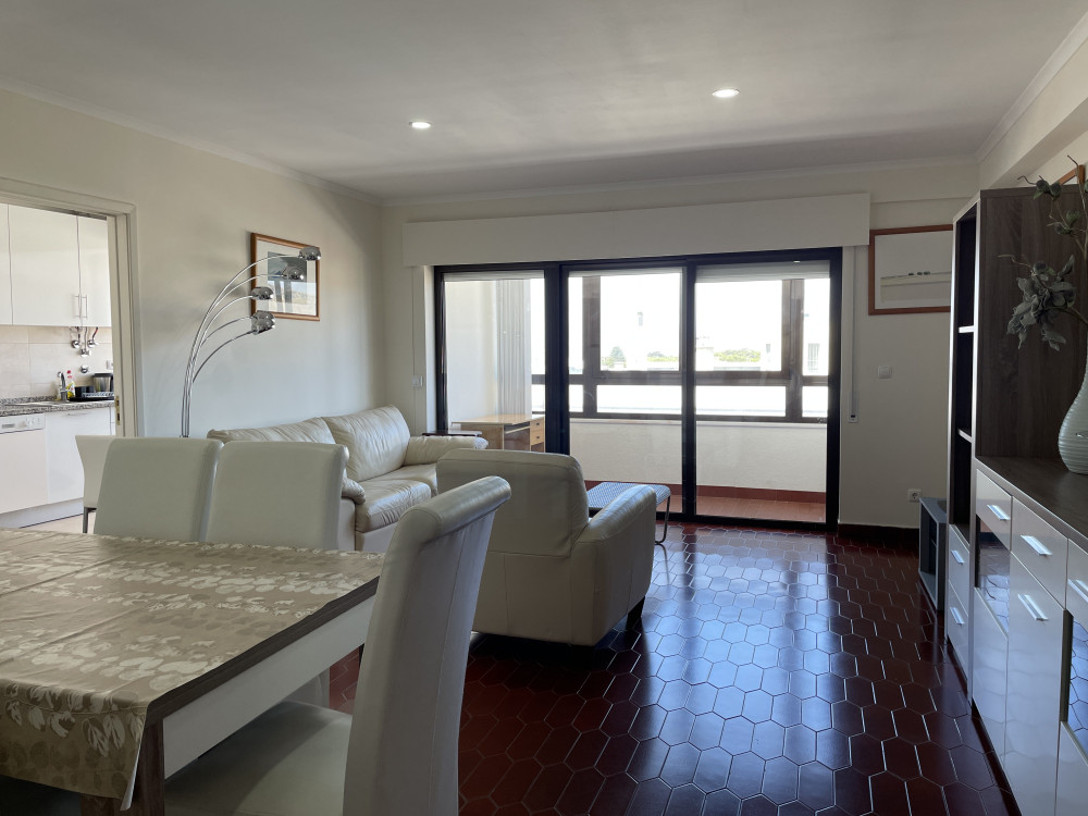 Spacious 2-bed flat, 5min walk from the beach preview