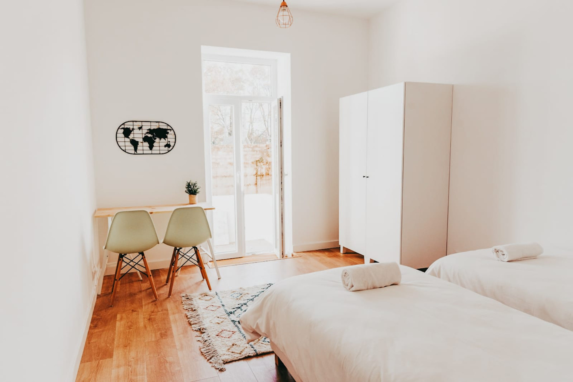 two-single bedroom, shared balcony