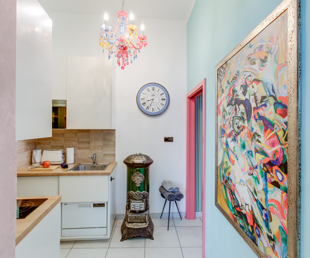 Quaint Maid's Boudoir Apartment