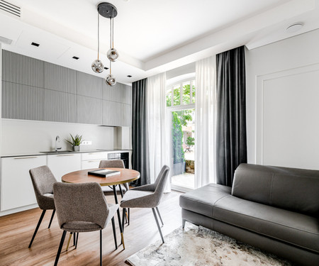 Luxurious Apartment in Old Town by Reside Baltic