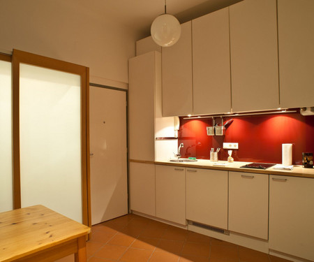 Your Quiet Designer Apartment Close to City Center