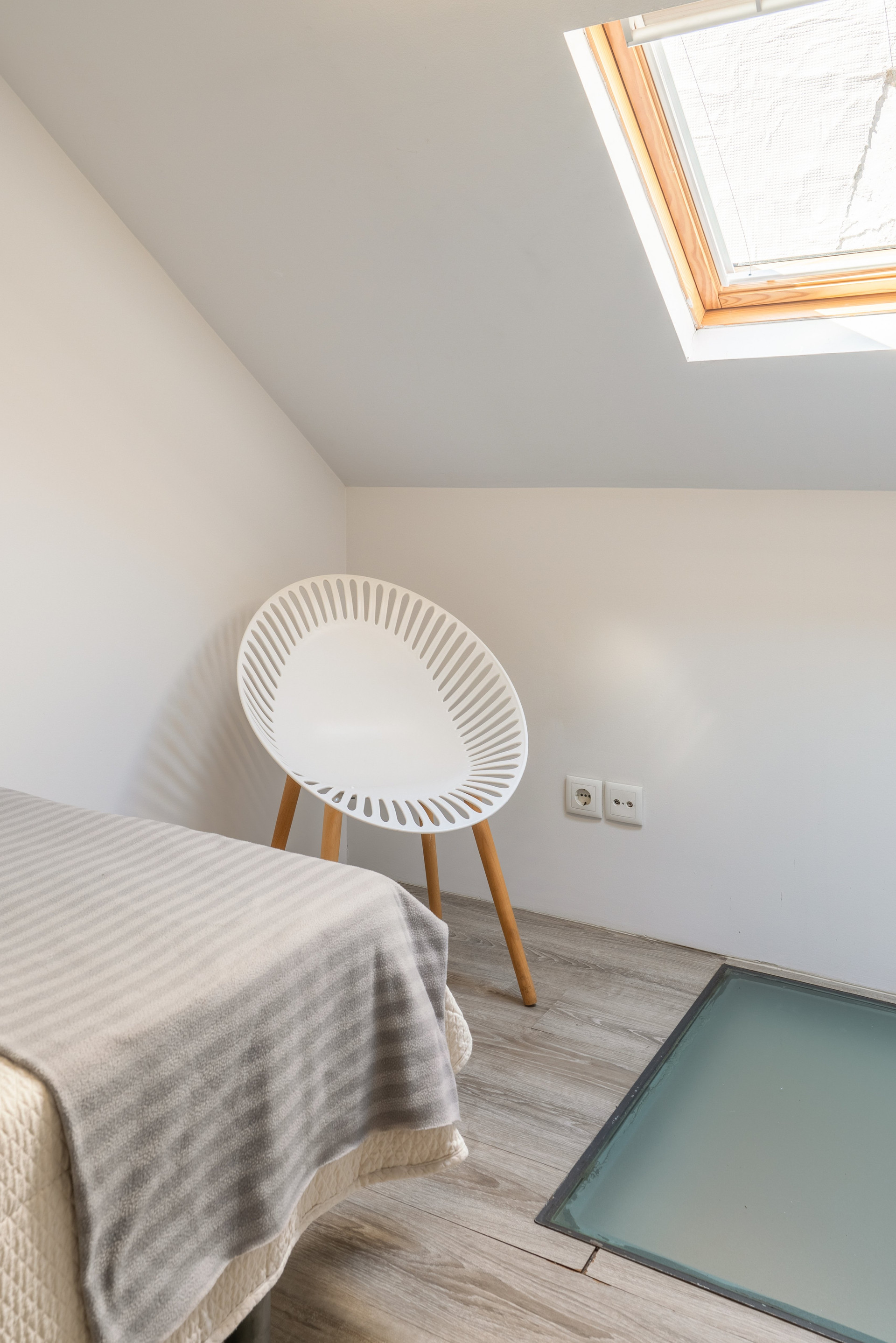 Room 5
