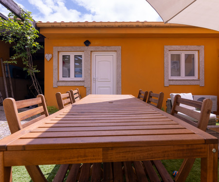 Perafita Yellow House - EcoHost