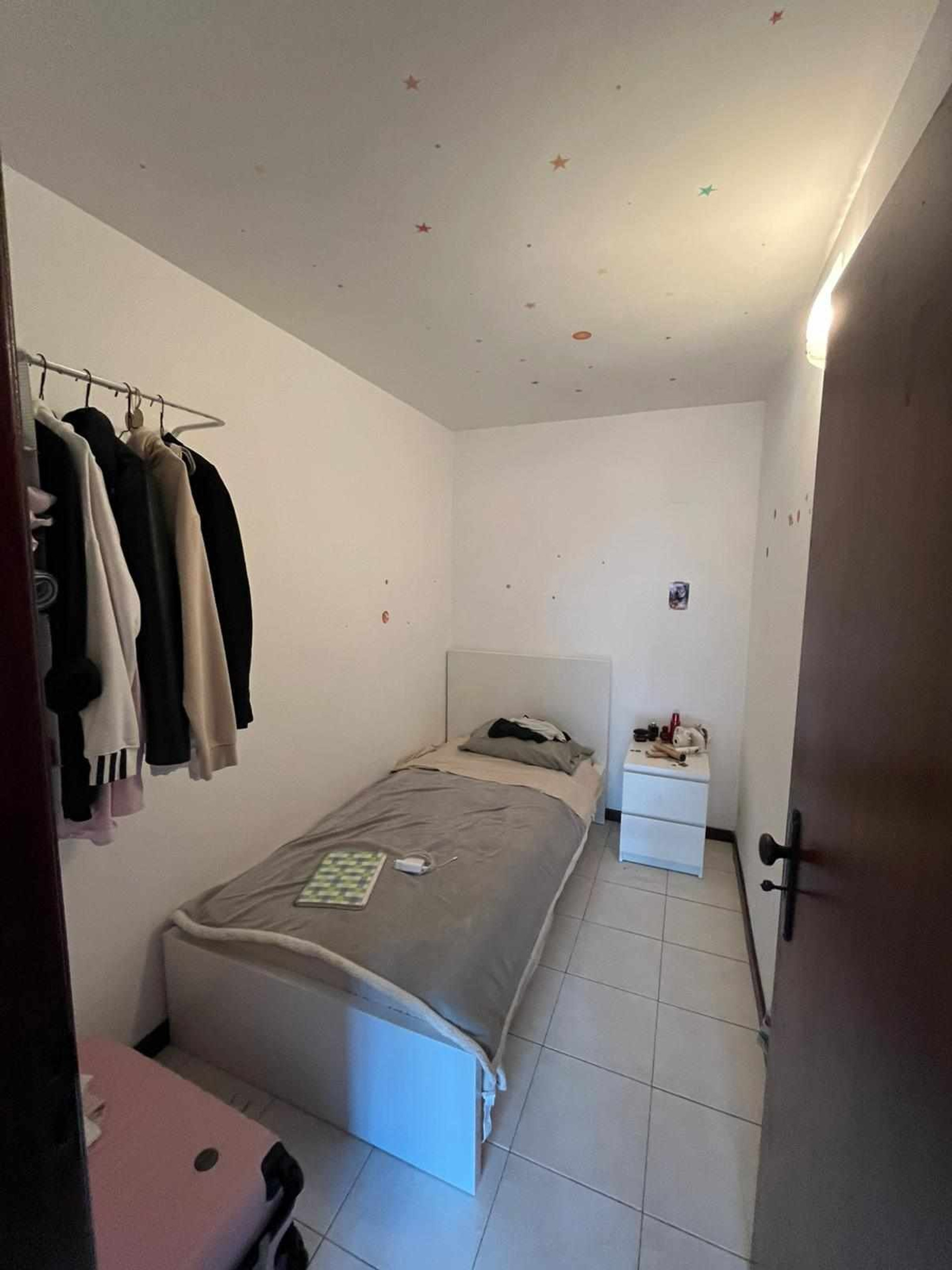 Small single bedroom