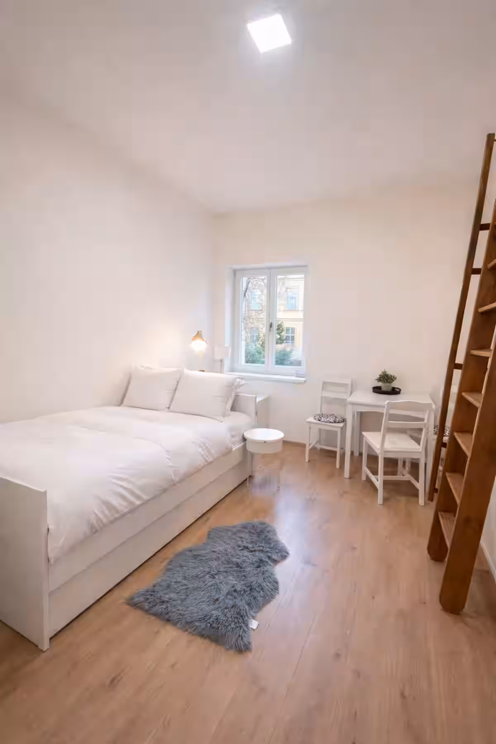 Cozy Loft Space by Rentez preview