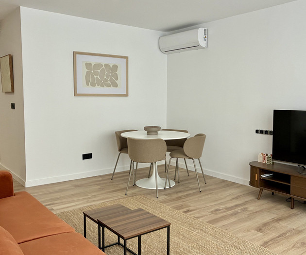 Dining area with air conditioning