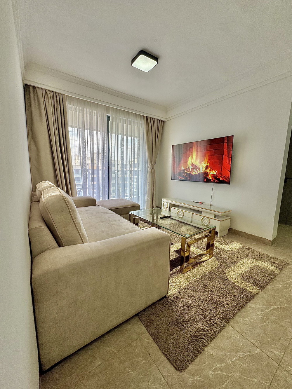 Executive Work-Ready SkySuite: 50 Mbps Wifi Gym preview