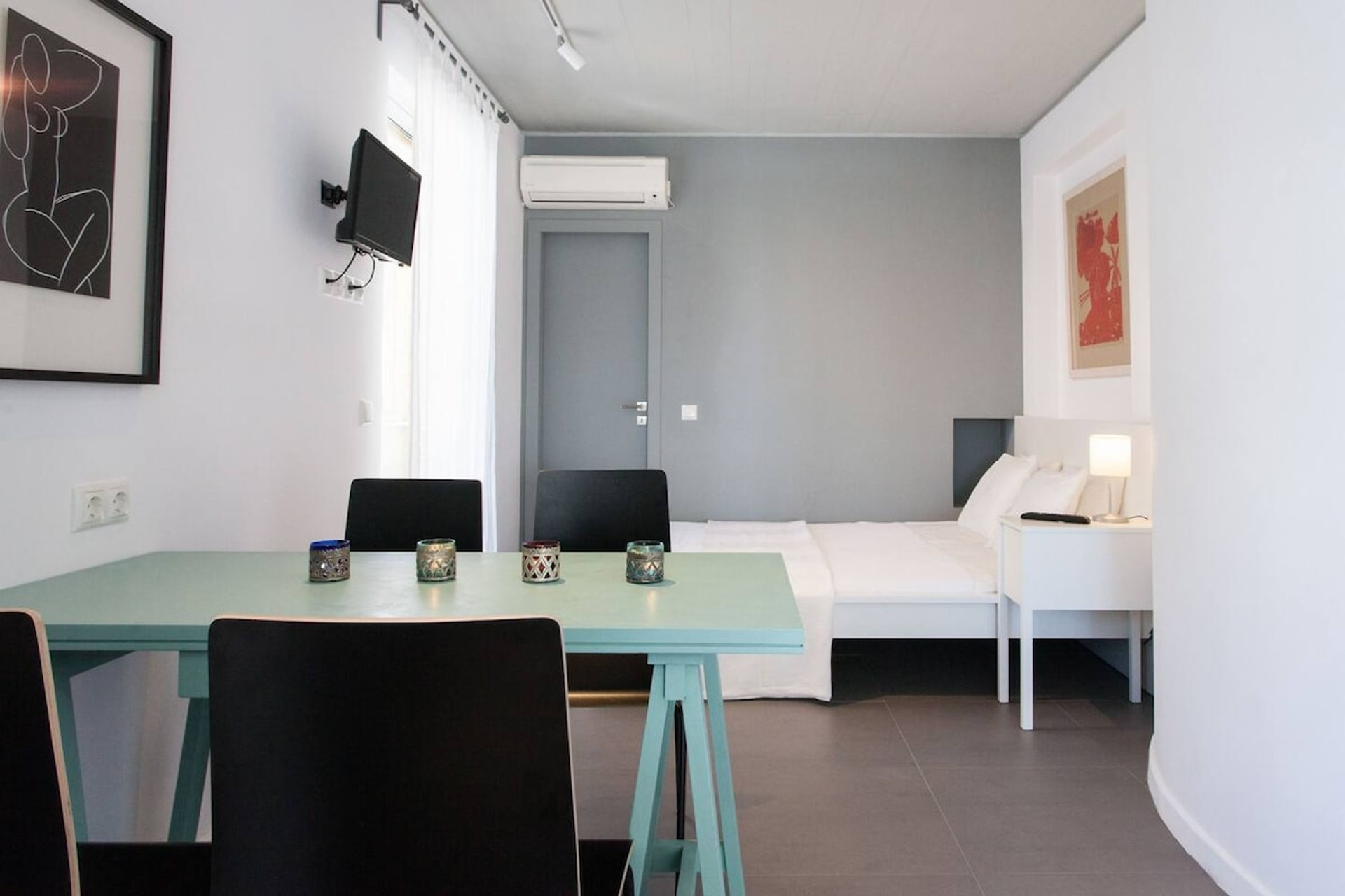 Dinner table & sleeping space