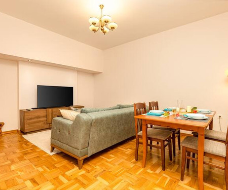 Bright Plovdiv Escape: Modern & Cozy 1BD Apartment