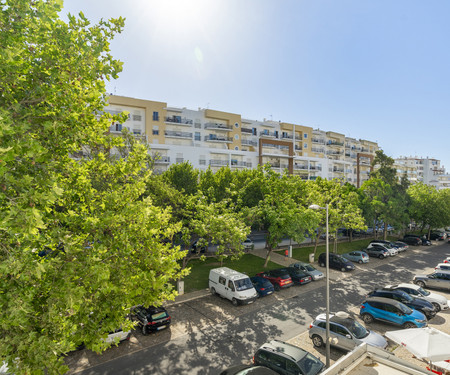 ✔ Design Studio ✔ Sunny Balcony ✔ Downtown Center