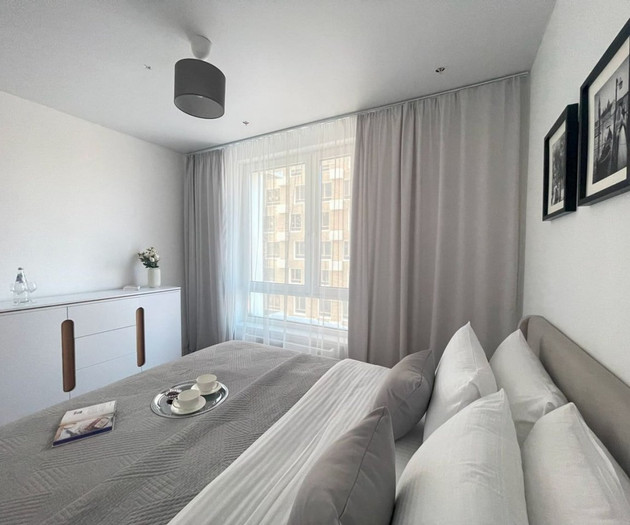 Modern 1-Bedroom Apartment with Stylish Open