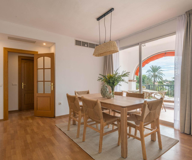 Beach view| Terrace | Pool | Workspace | HS WIFI