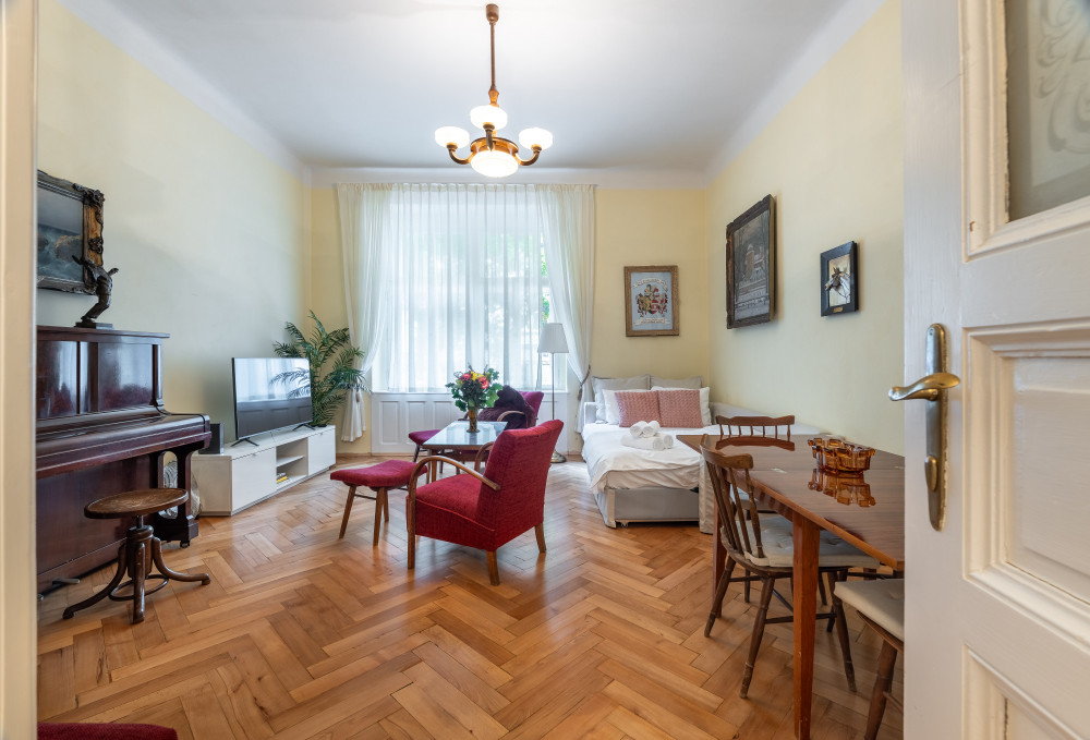 Historic apartment close to Square of Peace preview