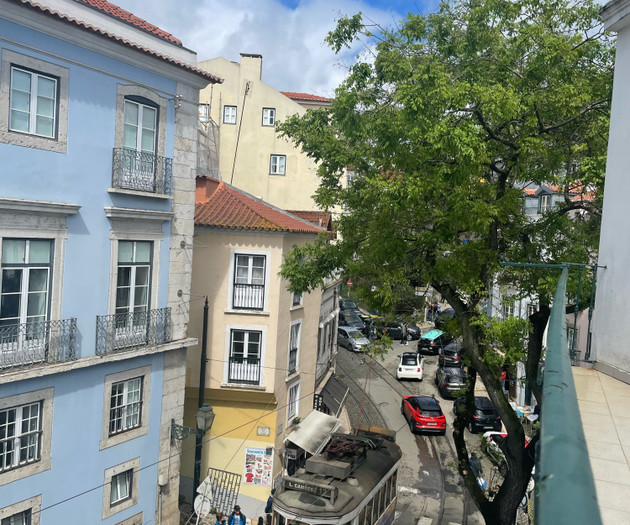 Cosy room  in the center of Alfama