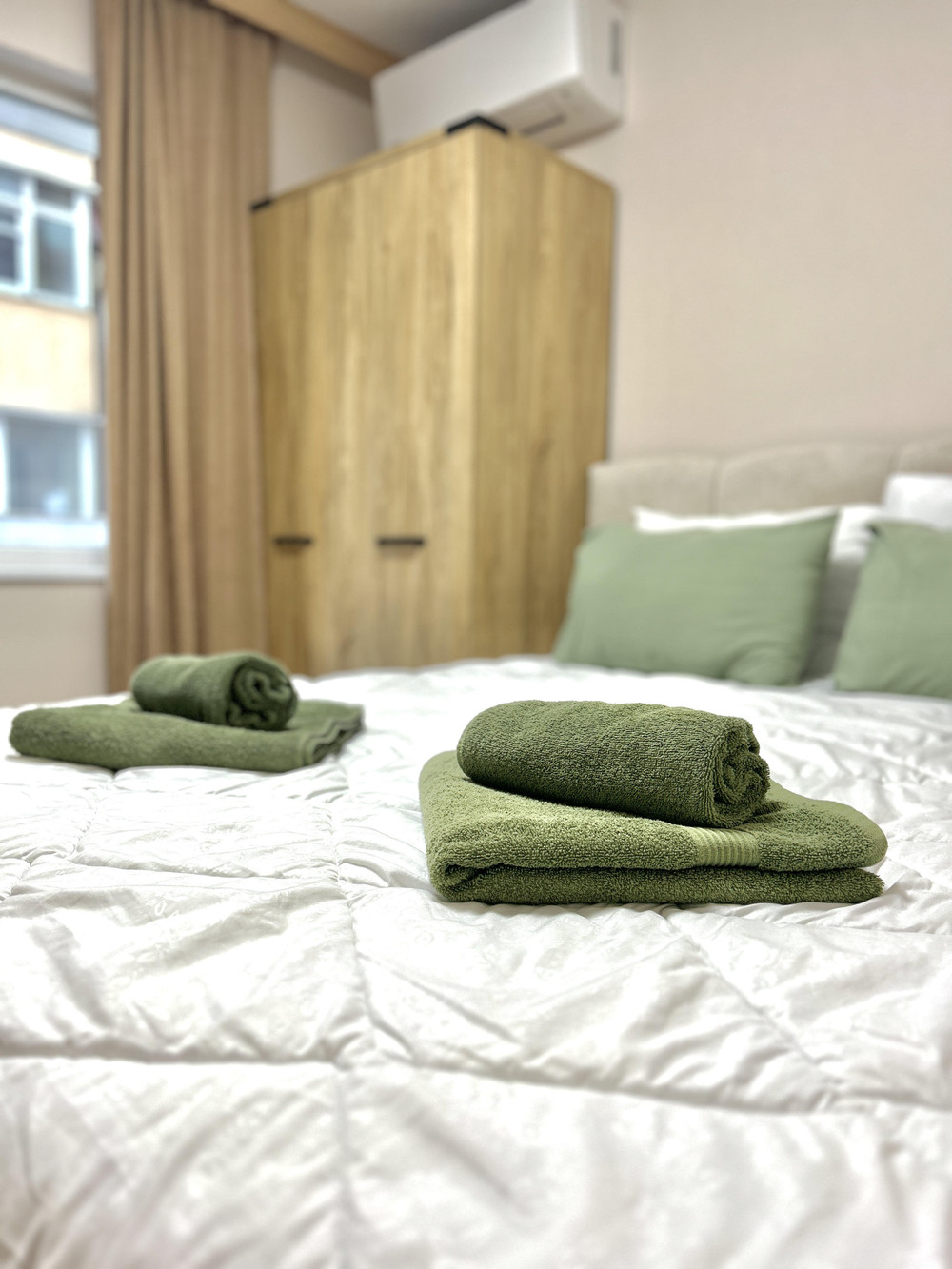 Stylish 1BD Apt with free parking preview