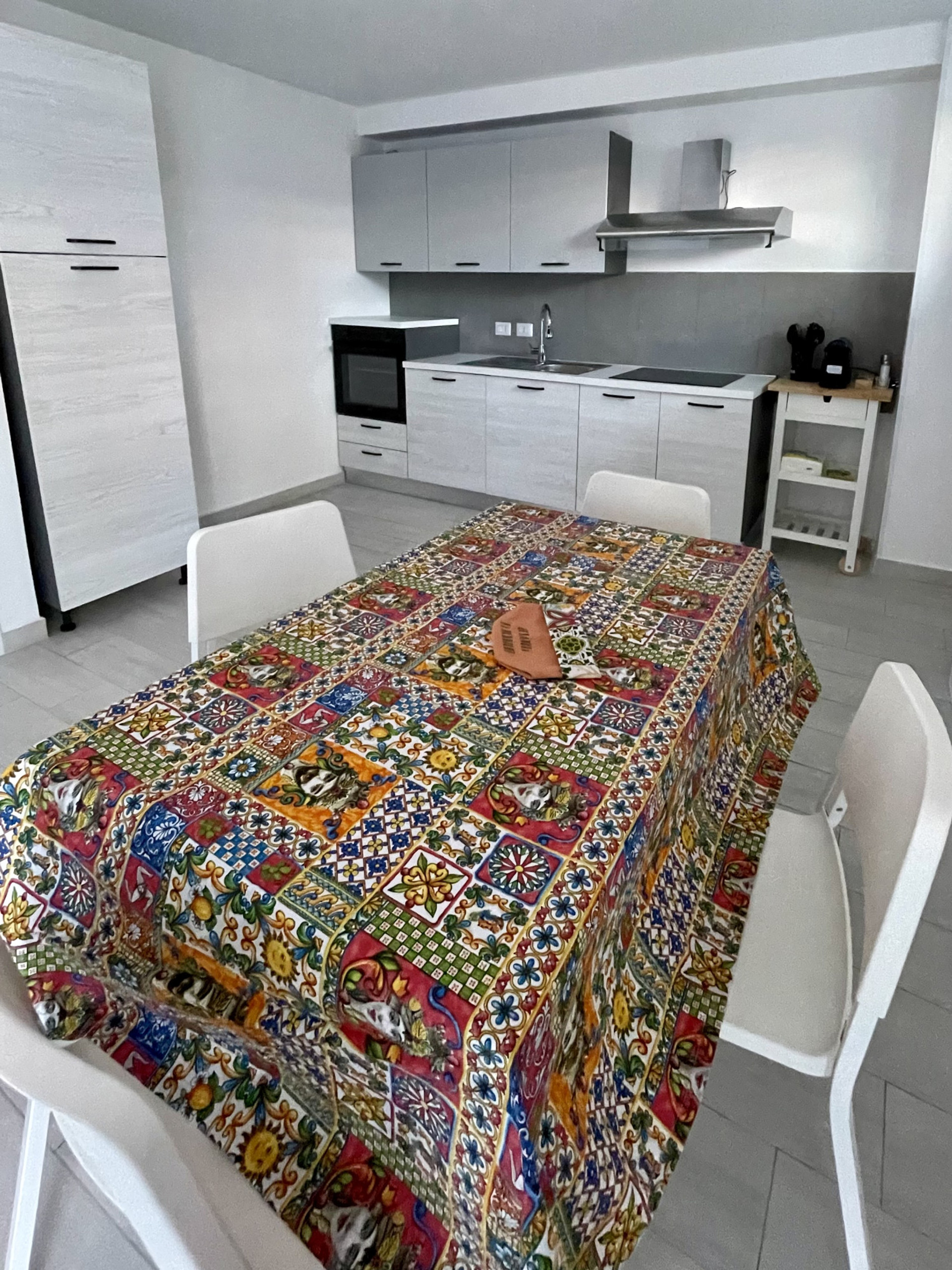 Kitchen and dining table