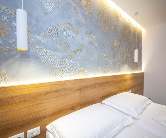 Wilson Square Premium Studio - Yellow Room