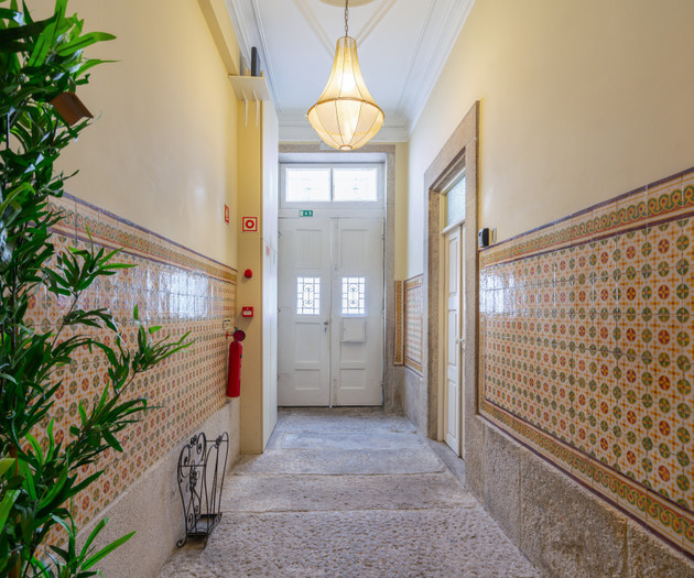 Soft Bright Room | Terrace