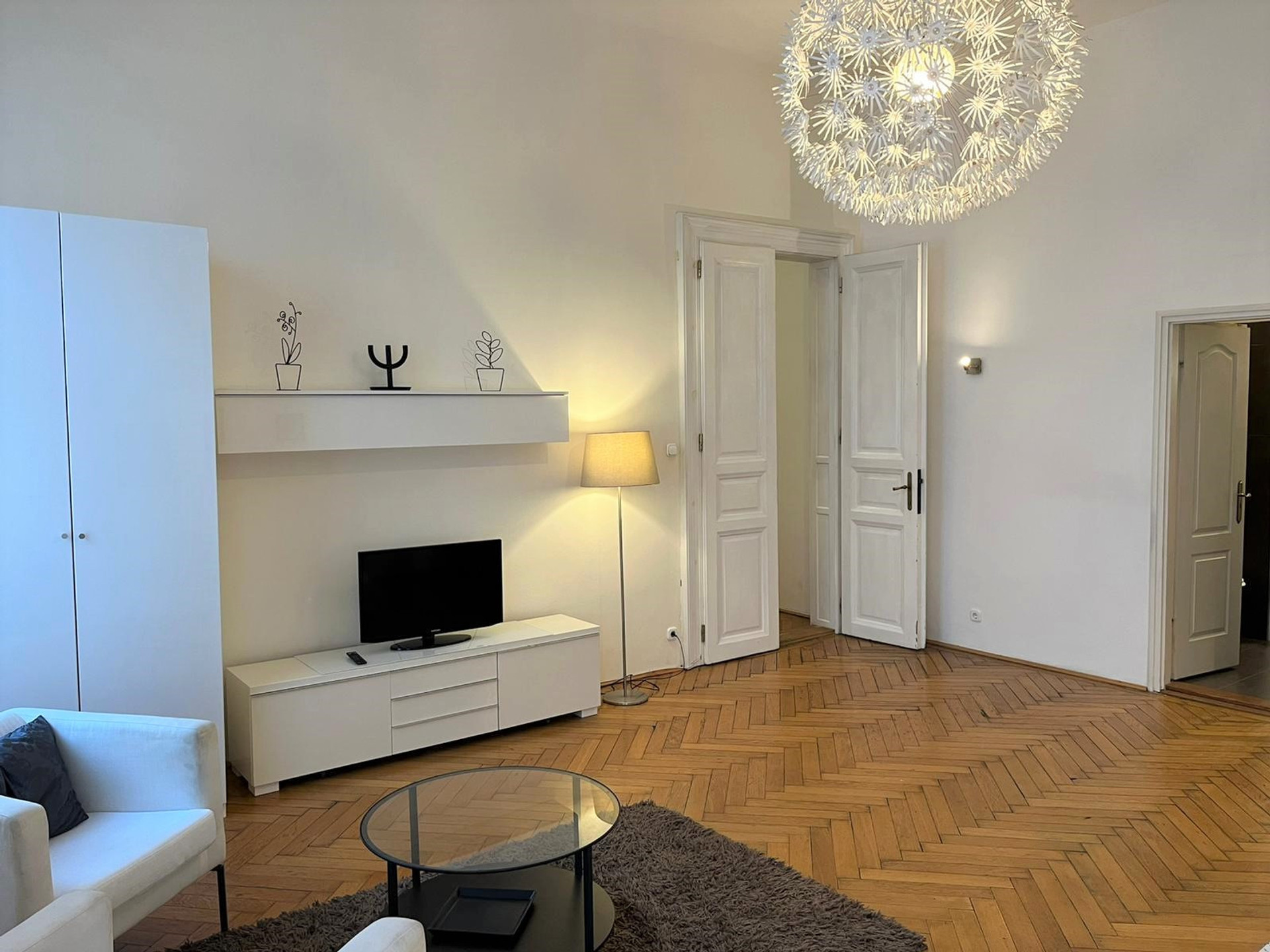 Room 1