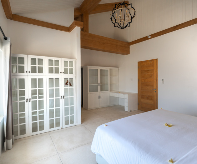 Luxury Ocean Front Private Pool  5 BDR Nalas Villa