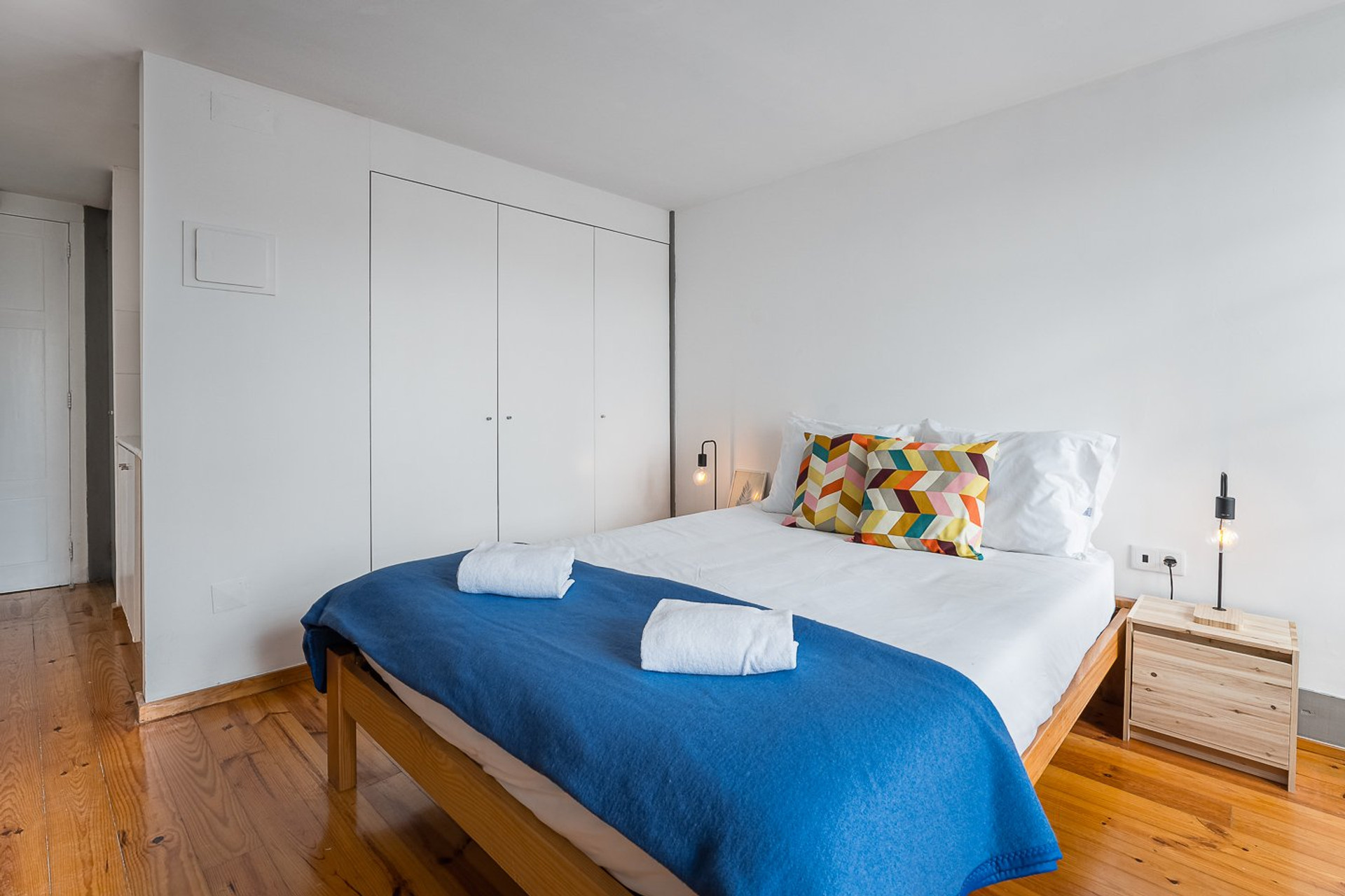 Double bedroom with built-in wardrobe