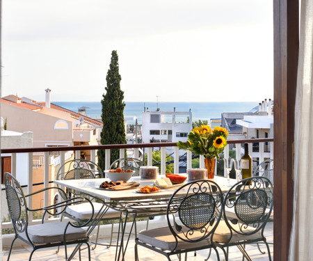 Elegant apartment with Sea View