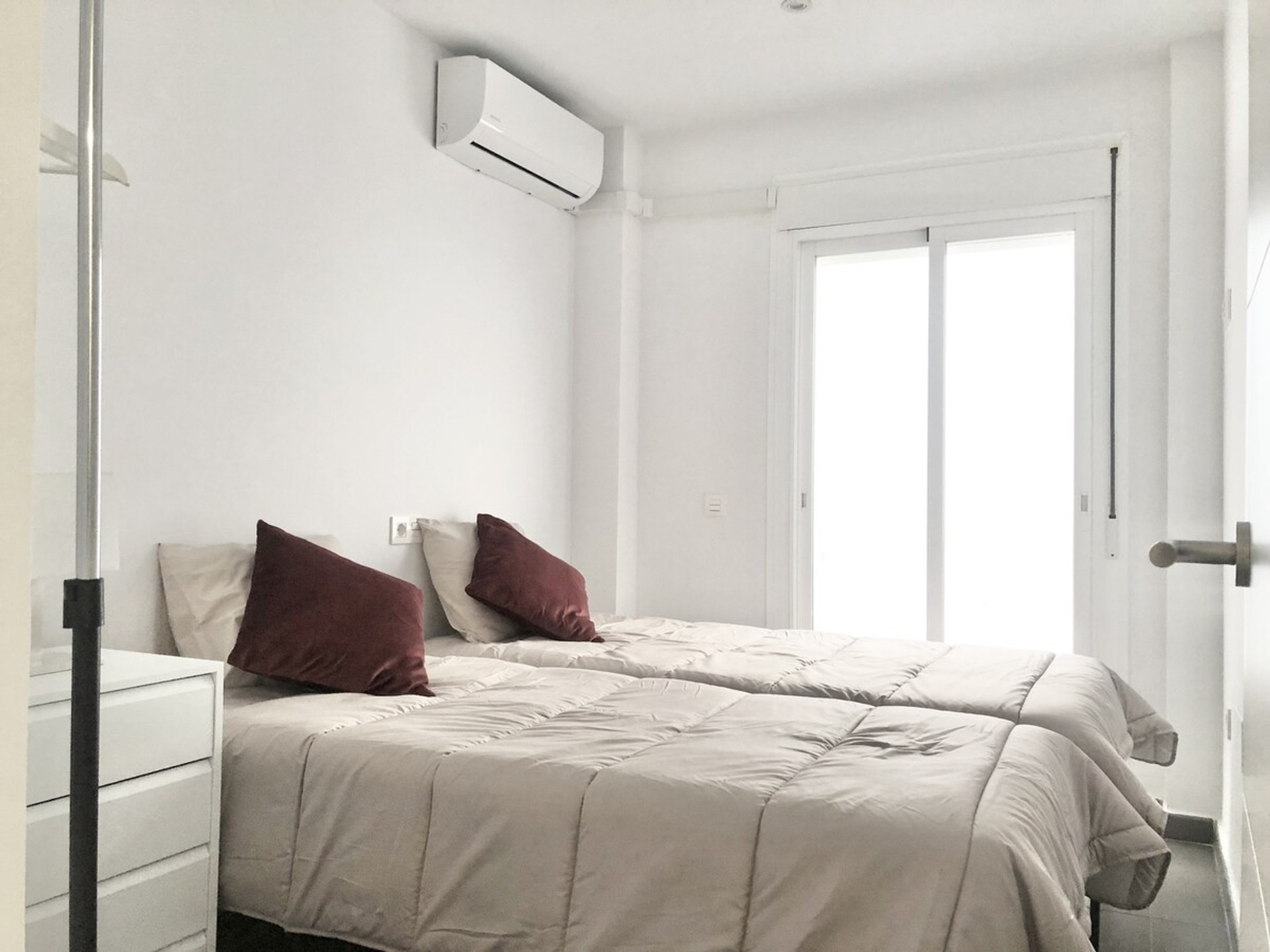 room with single beds