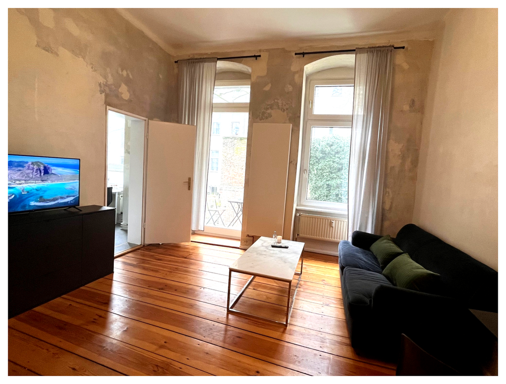 Bright Studio with Private Balcony in Moabit preview