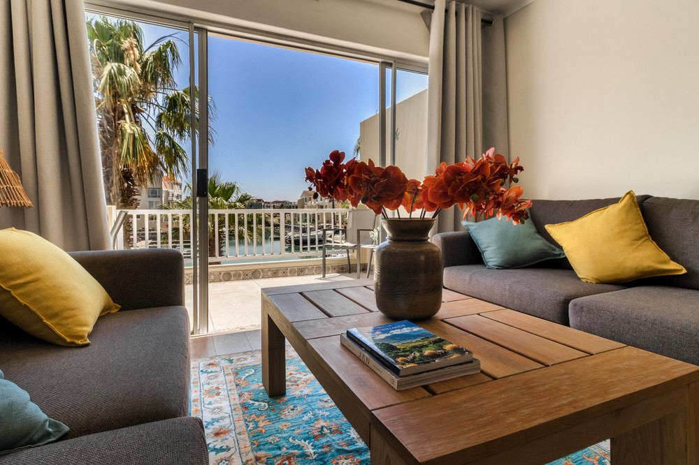 Sunny Mediterranean Escape on the Canals – Harbour preview