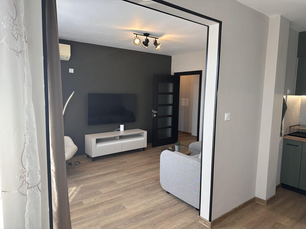 Cashmere Suite | Stylish Seaside Living in Pomorie preview