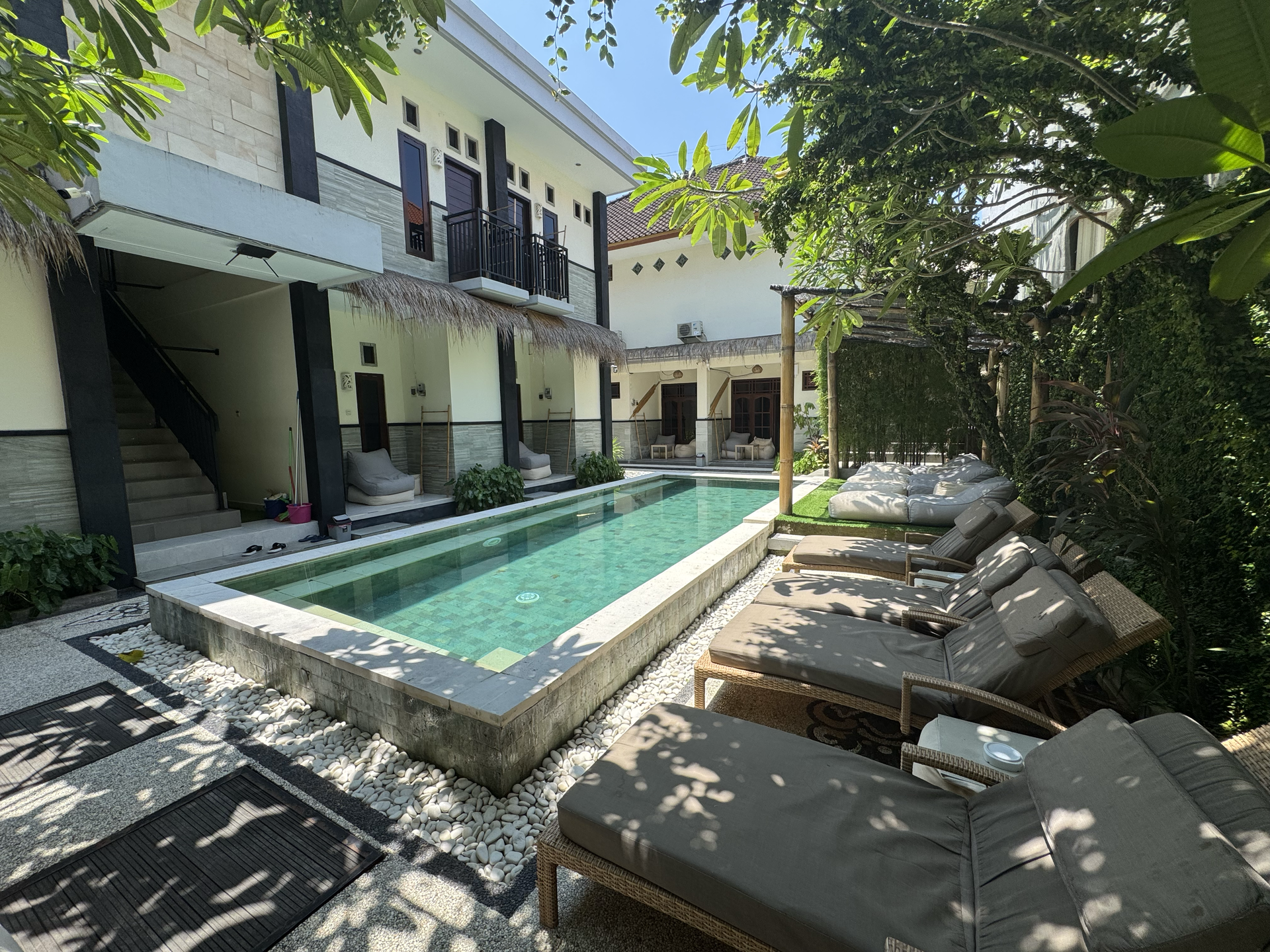 Pool & Chill Area