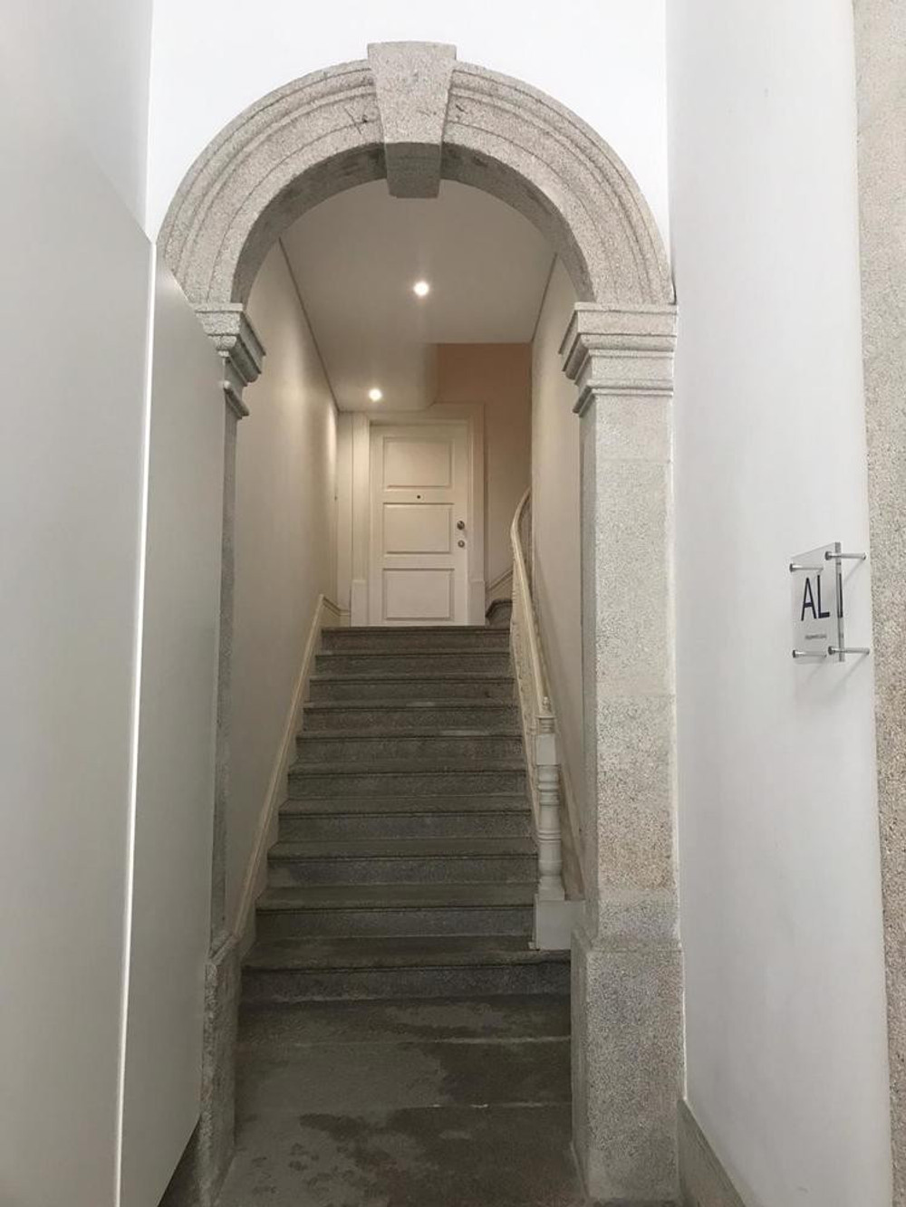 Beautiful Artsy Apartment for Rent-Porto downtown