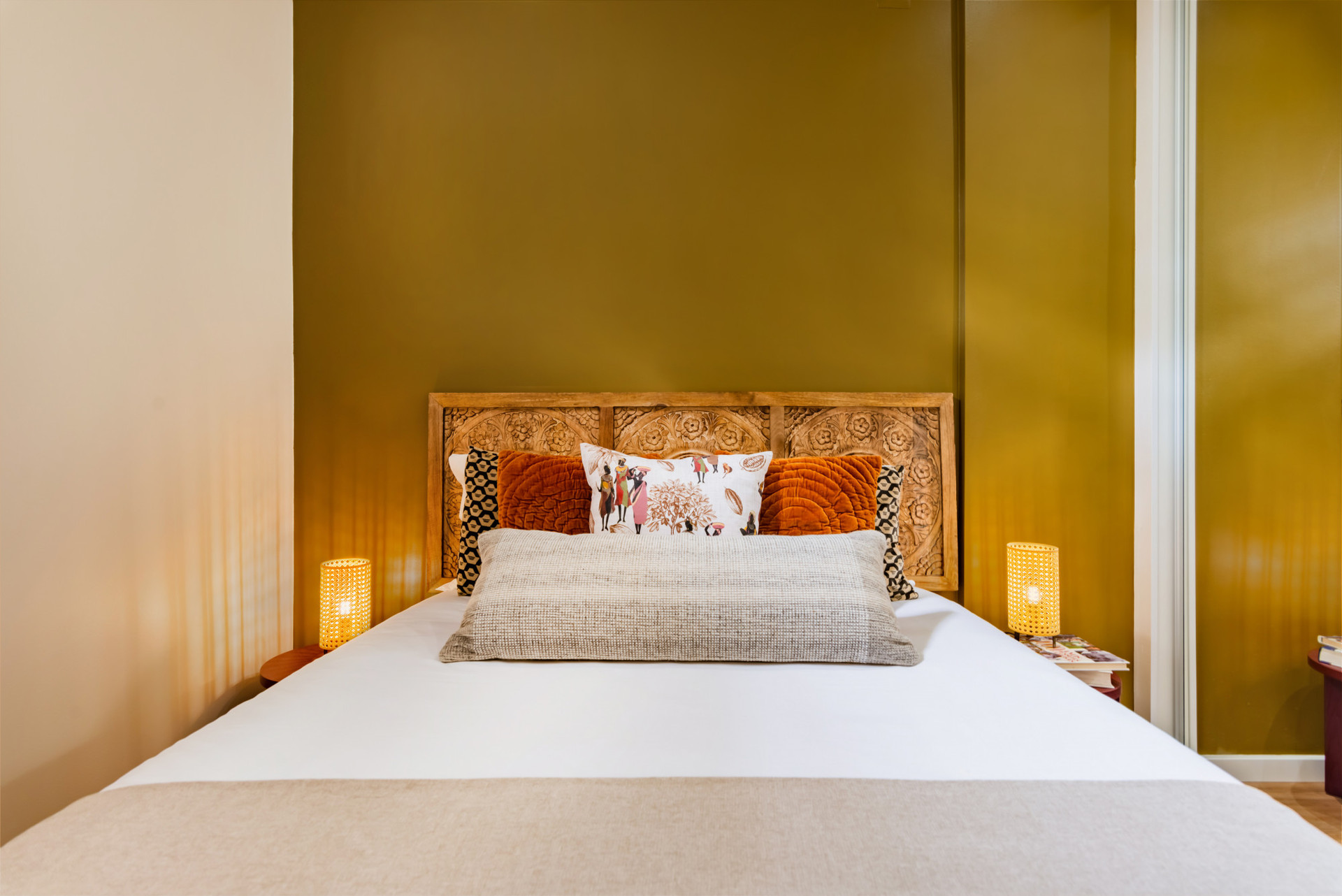 Bedroom with Double Bed and TV