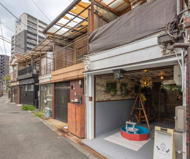 50㎡ 2-Story House / Direct Train to Osaka Station