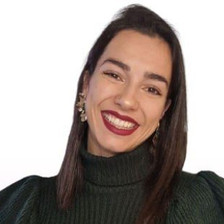 Ana Cláudia C.