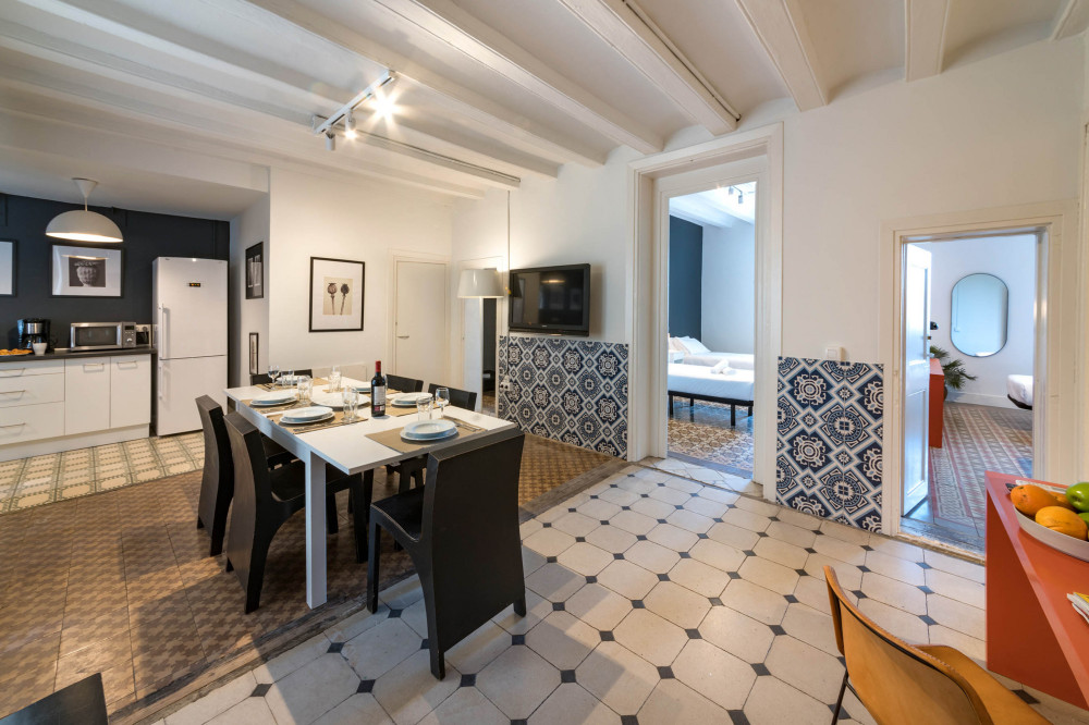 Spacious Apartment in Gothic Quarter preview