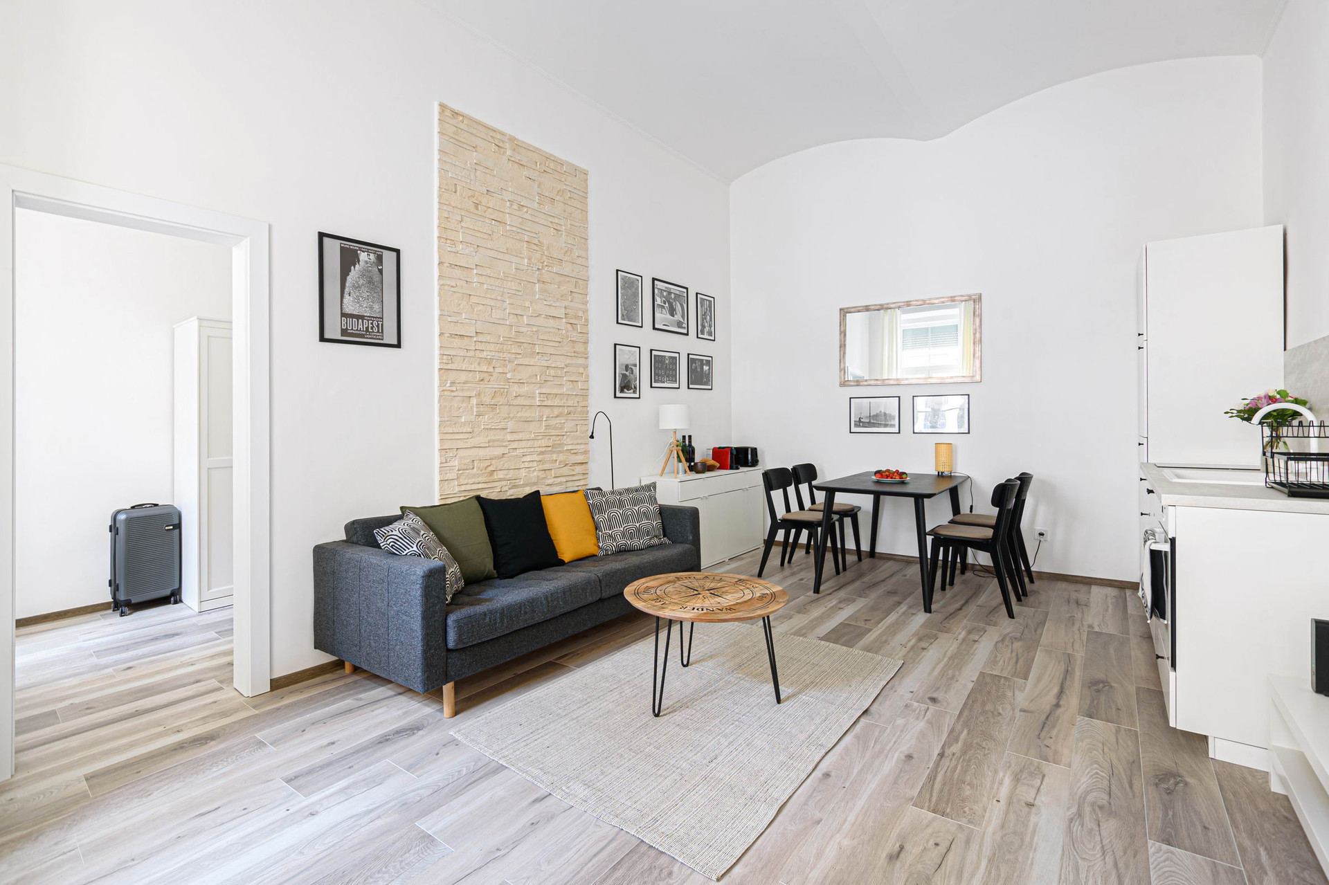 LIVING ROOM WITH KITCHEN