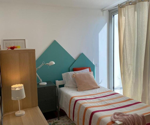 Elegant 2-Bedroom Duplex with Terrace in Aveiro