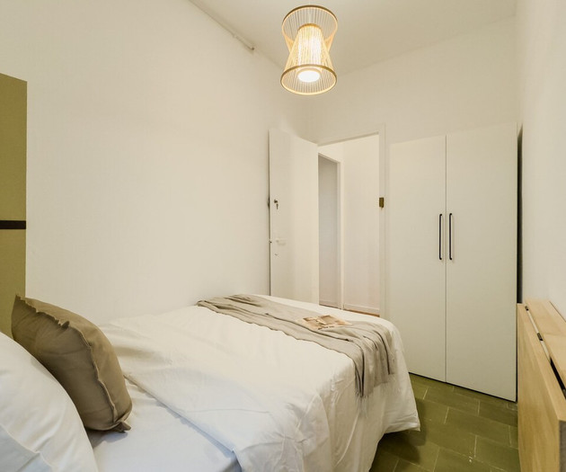 Renovated room in Sarrià
