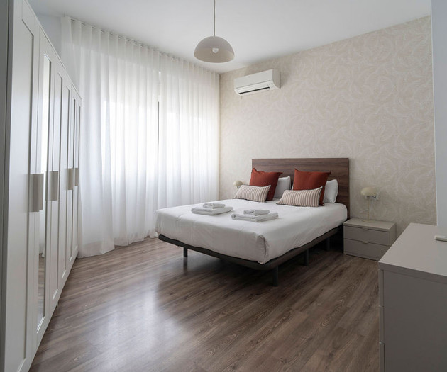 Spacious apartment in the heart of Valencia