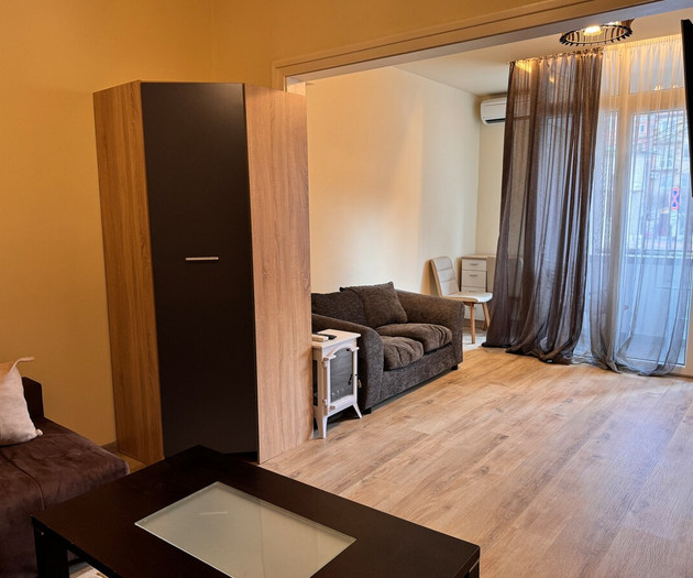 Cozy Central Apartment – Steps from Everything!