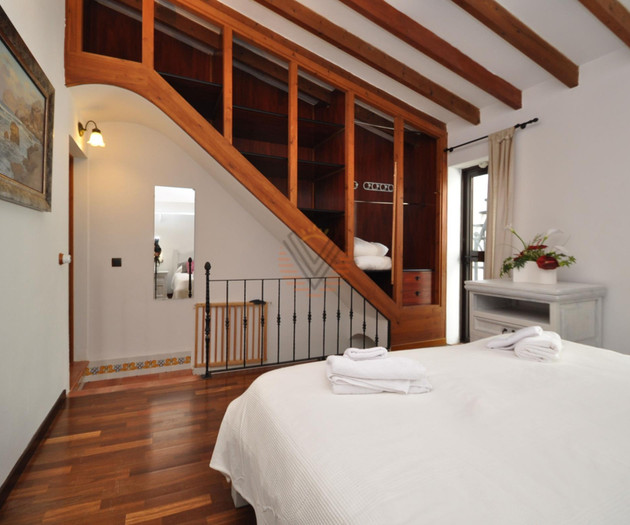 Es Convent, Charming restored town house in the wa