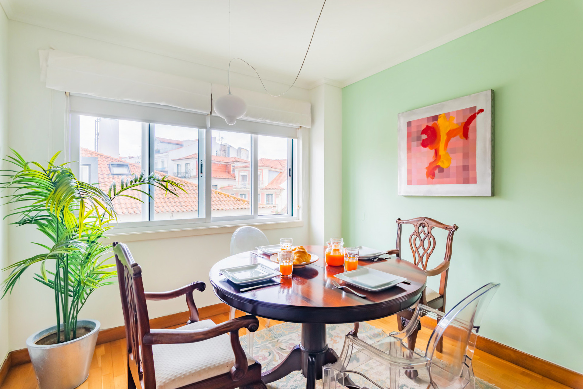 Dining Area withTable for 4