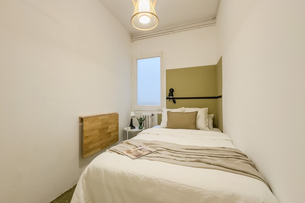 Renovated room in Sarrià preview