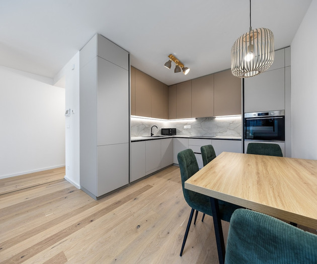 ZWIRN Design Stay near Nivy Station & Downtown
