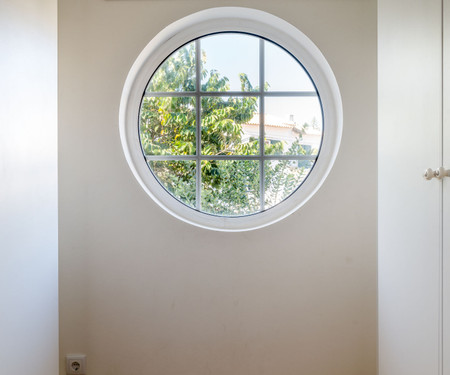 House in Carcavelos with pool and garden